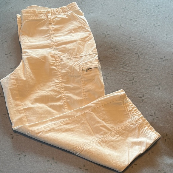 Chico's Pants - Chico's White Cargo Capris for Women Size 1.5P